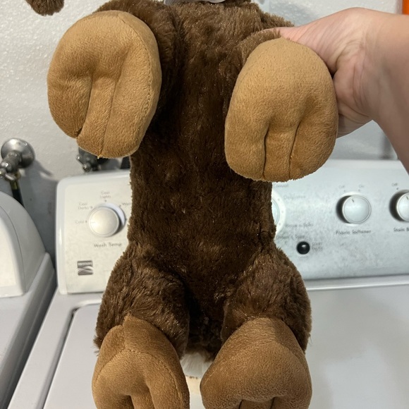 Adorable large plush sea otter - Picture 4 of 6